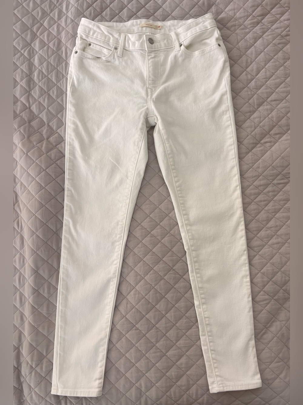 LEVIS 711 Women’s White Slim Fit Jeans - Classic Stretch Denim
